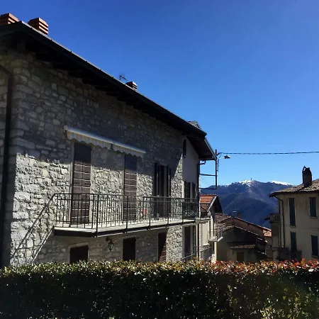 Casa Segantini Feriehus Caglio